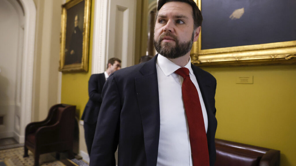 Seo u lokelang ho se tseba ka Trump VP khetha maikutlo a bophelo bo botle ba JD Vance le matsete