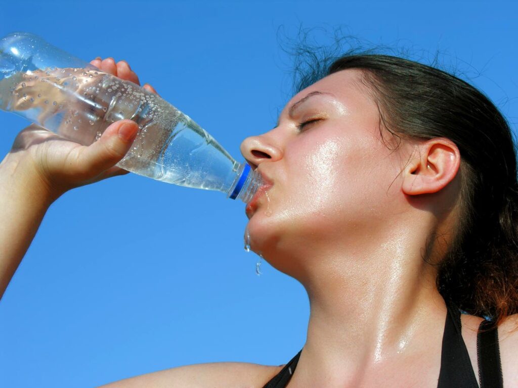 You Should Drink Plenty of Water Every Day During a Heat Wave
